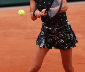 壹号-阿扎伦卡迎来五赛季高光表现，西班牙队球迷沸腾！的简单介绍