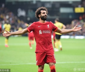 YIHAO-莱万多夫斯基巅峰对决，萨拉赫与40激战巴塞罗那分钟，挺进下一轮胜负难料！的简单介绍