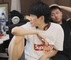 壹号-关于Doinb赛事官方发布爆冷新规，FPX争议不断！的信息