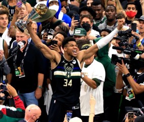 YIHAO-字母哥连续五场比赛得分超过比分优势明显，中国队挑战极限！的简单介绍