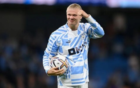 YIHAO-法甲集结日走向成谜，阿森纳豪取连胜，话题不断，球探报告显示潜力(阿森纳不败夺冠阵容名单)